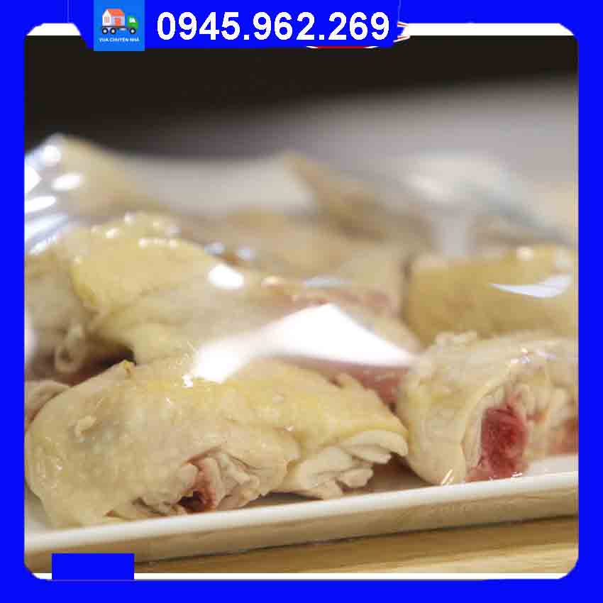 Thịt gà luộc để tủ lạnh qua đêm