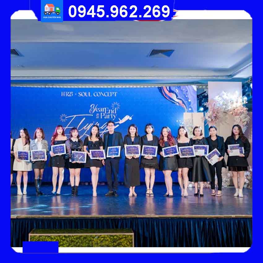 kế hoạch tổ chức Year End Party